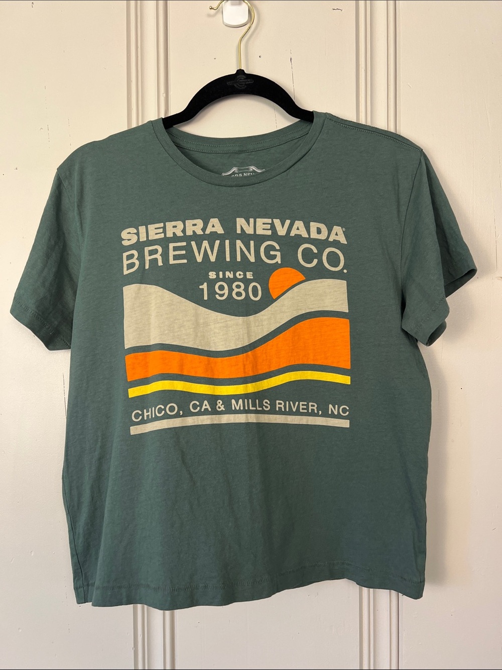 Sierra Nevada Brewing Co Graphic Tee Large Green 100% Cotton Beer Shirt